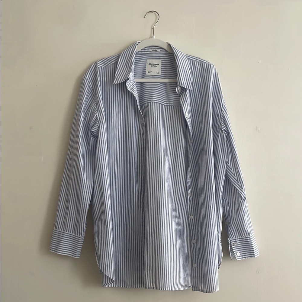 Abercrombie & Fitch Blue and White Button Down Shirt